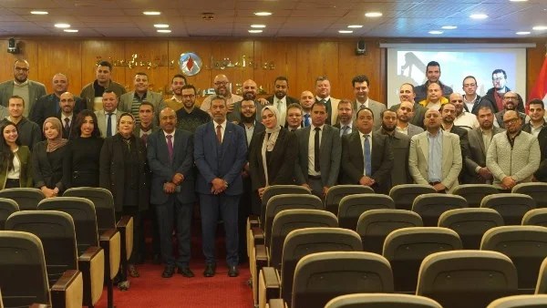 هيئة البترول تناقش تقنيات تقليل التكلفة والإنتاج