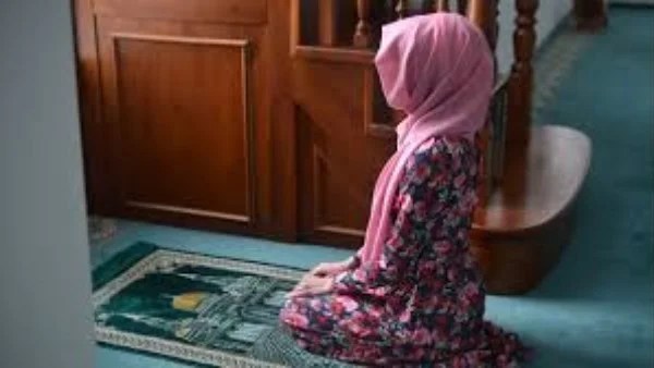 الإفتاء تحذر من بدعة صلاة الرغائب في شهر رجب