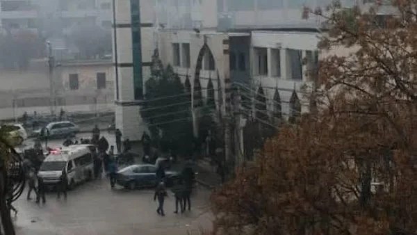 انفجار يهز مسجد الإمام علي بحمص: 6 قتلى وأكثر من 20 جريحًا