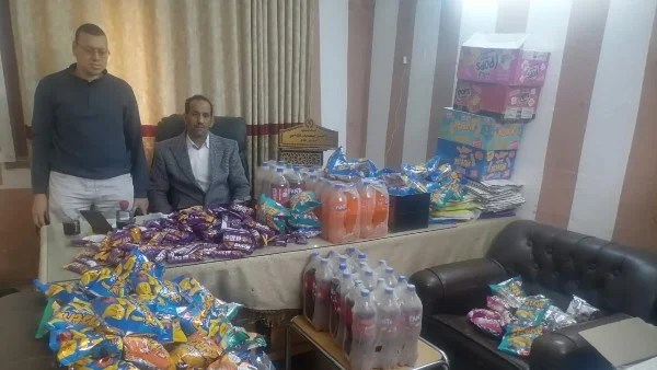 حملة رقابية تكشف عن سلع غذائية فاسدة في نقادة