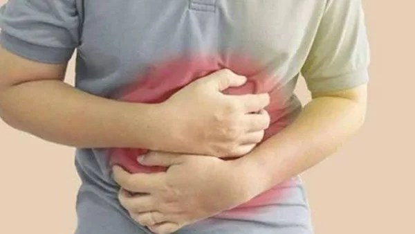 علامات في فمك تشير للإصابة بجرثومة المعدة