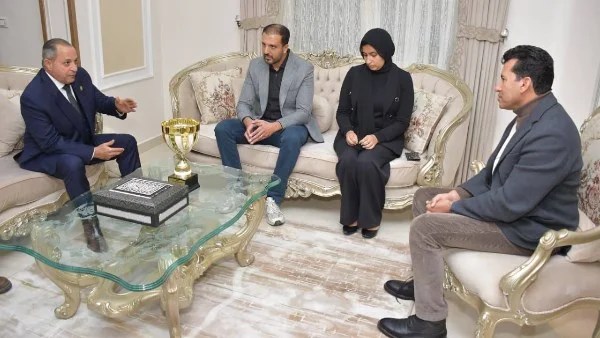 وزير الرياضة ومحافظ بورسعيد يقدمون العزاء في وفاة يوسف محمد