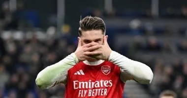 أرسنال يتفوق على إيفرتون بهدف جيوكيريس في الشوط الأول