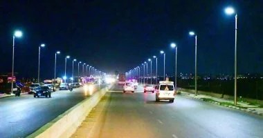 إنارة طريق غرب بورسعيد بالطاقة الشمسية