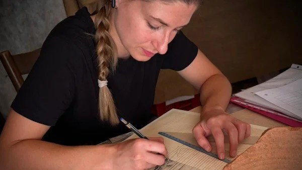 اكتشافات أثرية نادرة في قبة الهوا غرب أسوان