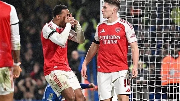 أرسنال يتفوق على تشيلسي في نصف نهائي كأس الرابطة الإنجليزية