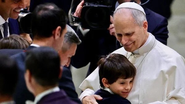 البابا لاون: صداقة الإنسان مع الله