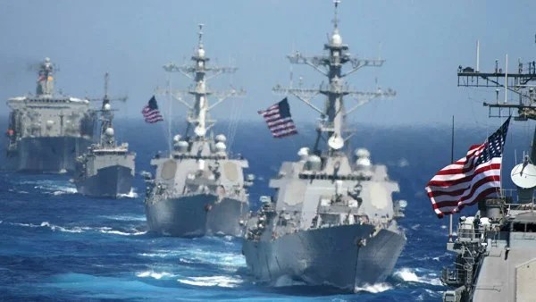 أمريكا تطلق أول مدمرة مزودة بصواريخ عابرة للقارات