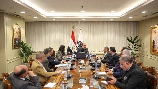 الانفتاح على الشراكة مع القطاع الخاص لتعميق التصنيع المحلي