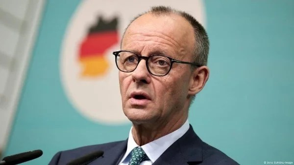 تهديدات التعريفات الجمركية وتأثيراتها عبر الأطلسي