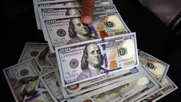 سعر الدولار مقابل الجنيه في البنوك اليوم