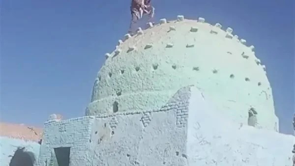 هدم ضريح الشيخ أويس القرني في إدفو يثير الجدل