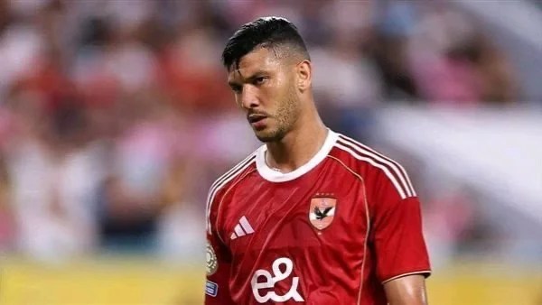 الأهلي يدرس فسخ عقد أشرف داري وتقسيط مستحقاته