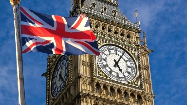 اتصالات بريطانية رفيعة بشأن غرينلاند