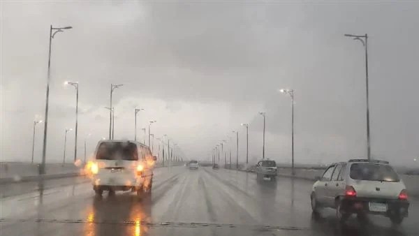 الطقس اليوم: أجواء باردة مع سقوط الأمطار