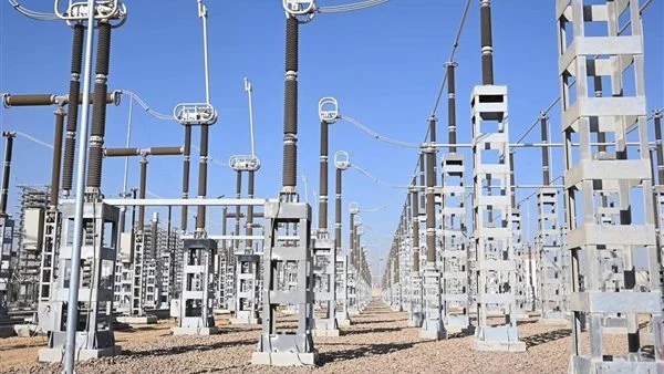 الربط الكهربائي بين مصر والسعودية يدخل الخدمة قريبًا