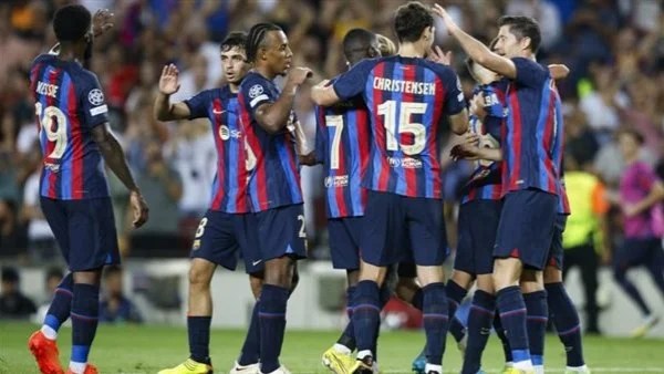 برشلونة يقترب من إعارة تير شتيجن إلى جيرونا