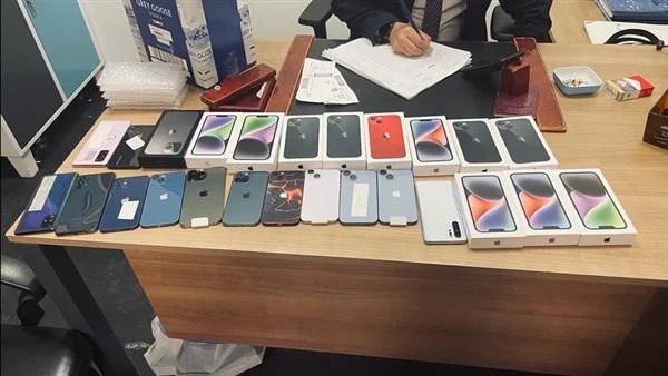 إعفاء هواتف المصريين والسائحين لمدة 90 يومًا