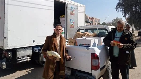 ضبط سيارة محملة بمبيدات مغشوشة في أسيوط