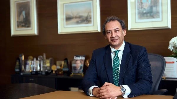 تعاون بنك البركة لدعم النقل العام في مصر