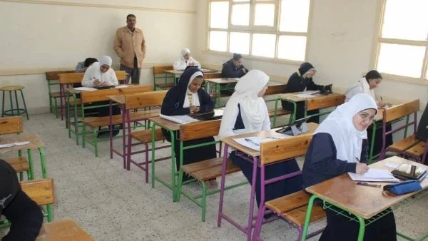 شكوى من صعوبة امتحان اللغة الإنجليزية في المنيا