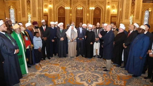 زيارة ضيوف مؤتمر الشئون الإسلامية لمسجد مصر الكبير