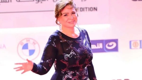 إلهام شاهين تأدي مناسك العمرة وتنشر صورًا مميزة