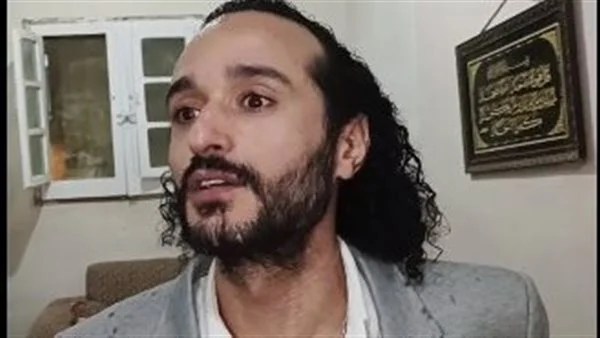 بدء التحقيق مع أحمد دومة بتهمة نشر أخبار كاذبة