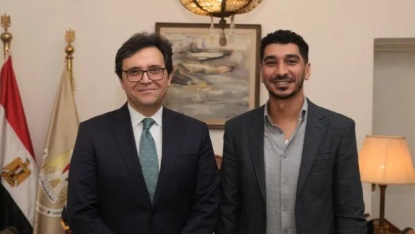 دعم وزير الثقافة للمواهب الشابة