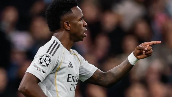 فينيسيوس يتألق أمام موناكو في دوري أبطال أوروبا