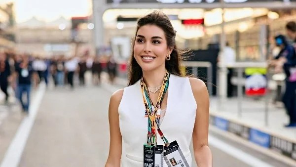 ليلى علوي تهنئ ياسمين صبري بعيد ميلادها الـ 38