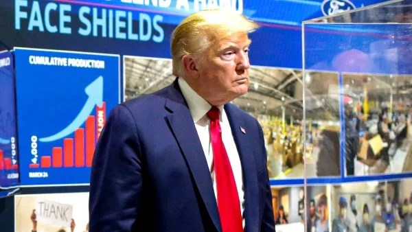 ترامب: تقدم نحو وقف الحرب وأداء اقتصادي رائع