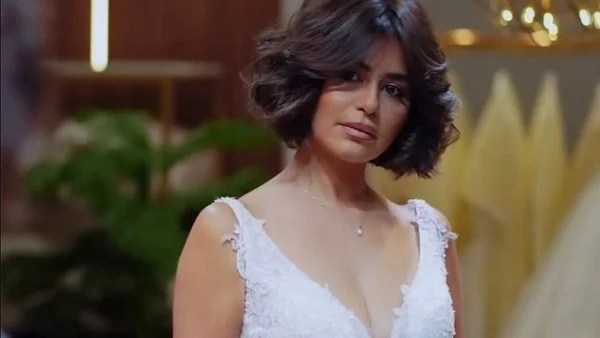 الشائعات حول زواج منة فضالي: الحقيقة وراء الفستان الأبيض