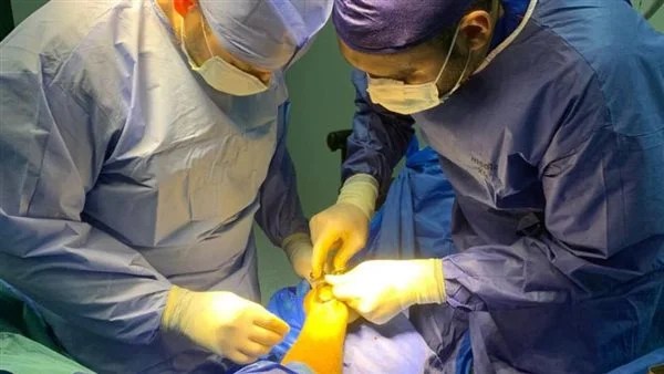 نجاح عملية جراحية لإنقاذ مفصل رسغ شاب بالقاهرة