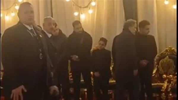 رضا البحراوي يستقبل عزاء والدته في طنطا