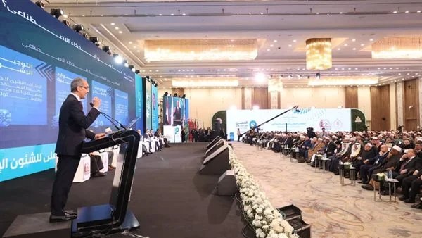 توجيه الإنسان أساس الذكاء الاصطناعي حسب وزير الاتصالات