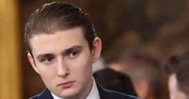 بارون ترامب ينقذ حياة سيدة بريطانية عبر فيديو كول