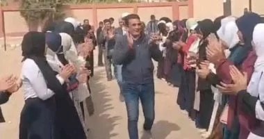 تكريم المراقبين في بني برزة بقنا