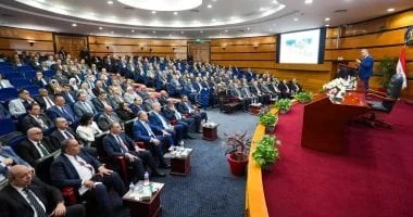 حفر 100 بئر استكشافي للغاز والبترول في مصر هذا العام