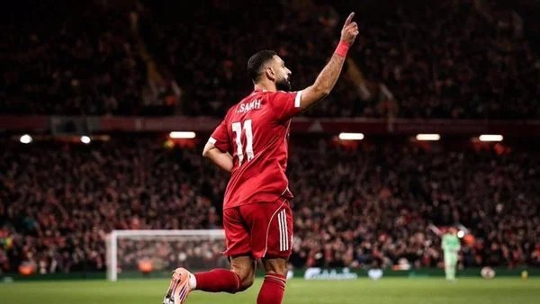 تأجيل صفقة محمد صلاح إلى الصيف المقبل