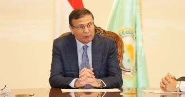 تهنئة وزير الزراعة للرئيس السيسي بذكرى الثورة