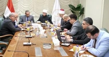 استعدادات لإحياء شهر رمضان في مسجد مصر الكبير