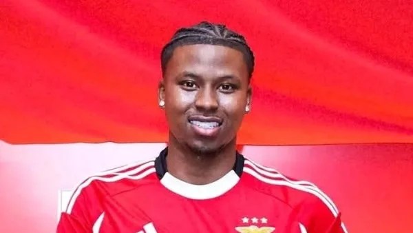 بنفيكا البرتغالي يتعاقد مع لويس كابرال