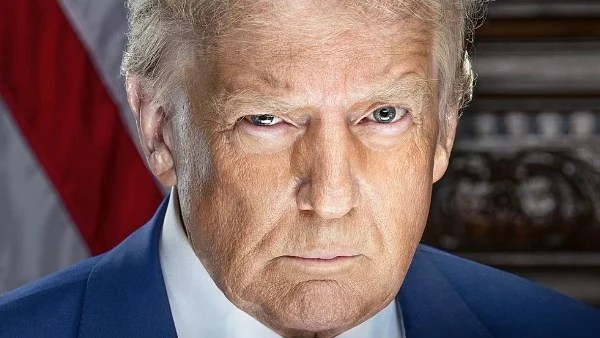 ترامب يناقش الإجراءات الأمريكية حيال احتجاجات إيران