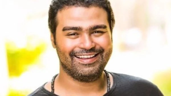 إسلام إبراهيم يوجه رسالة للجمهور ويعبر عن إعجابه بمسلسل لام شمسية