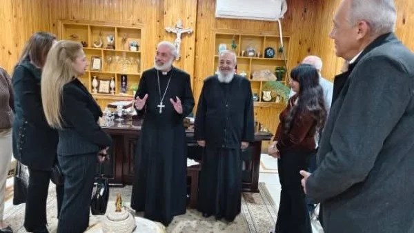 لقاء الأنبا باسيليوس مع مسؤولي المجلس الأعلى للخدمة المريمية