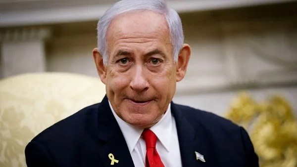 هبوط طائرة نتنياهو في كريت اليونانية