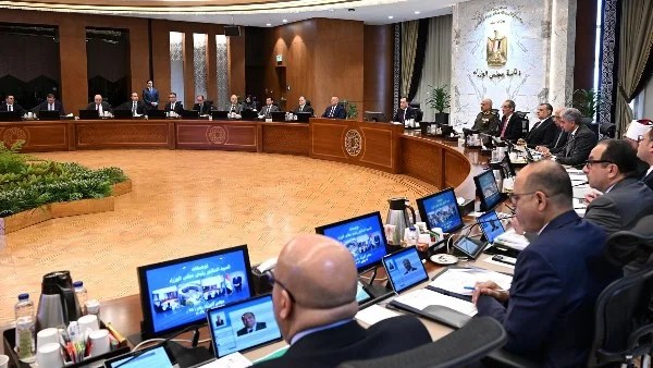 الحكومة تقر ثماني قرارات جديدة اليوم
