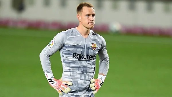 أزمة حراسة المرمى في النصر تفتح باب التعاقد مع تير شتيجن