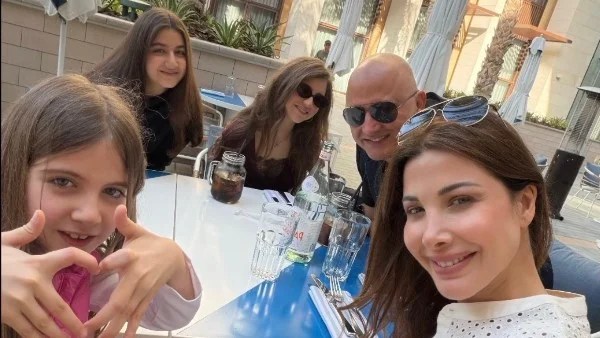 نانسي عجرم تعبر عن حبها لأسرتها بصورة دافئة